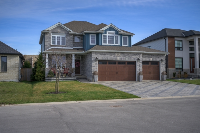 99 Caverhill Crescent, Komoka Natalie French, Broker London